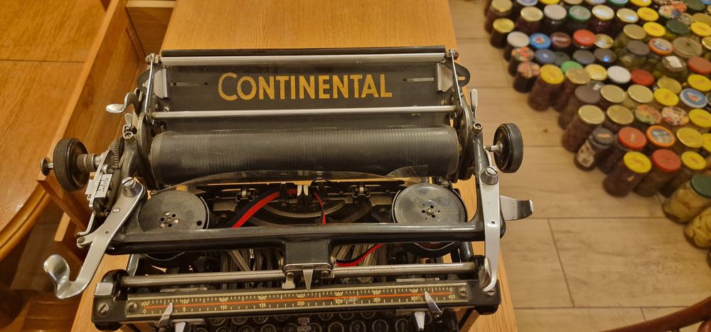 Maszyna do pisania Continental