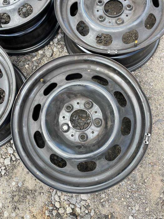 Комлект сталевих дисків BMW volkswagen T5  5х120 r16