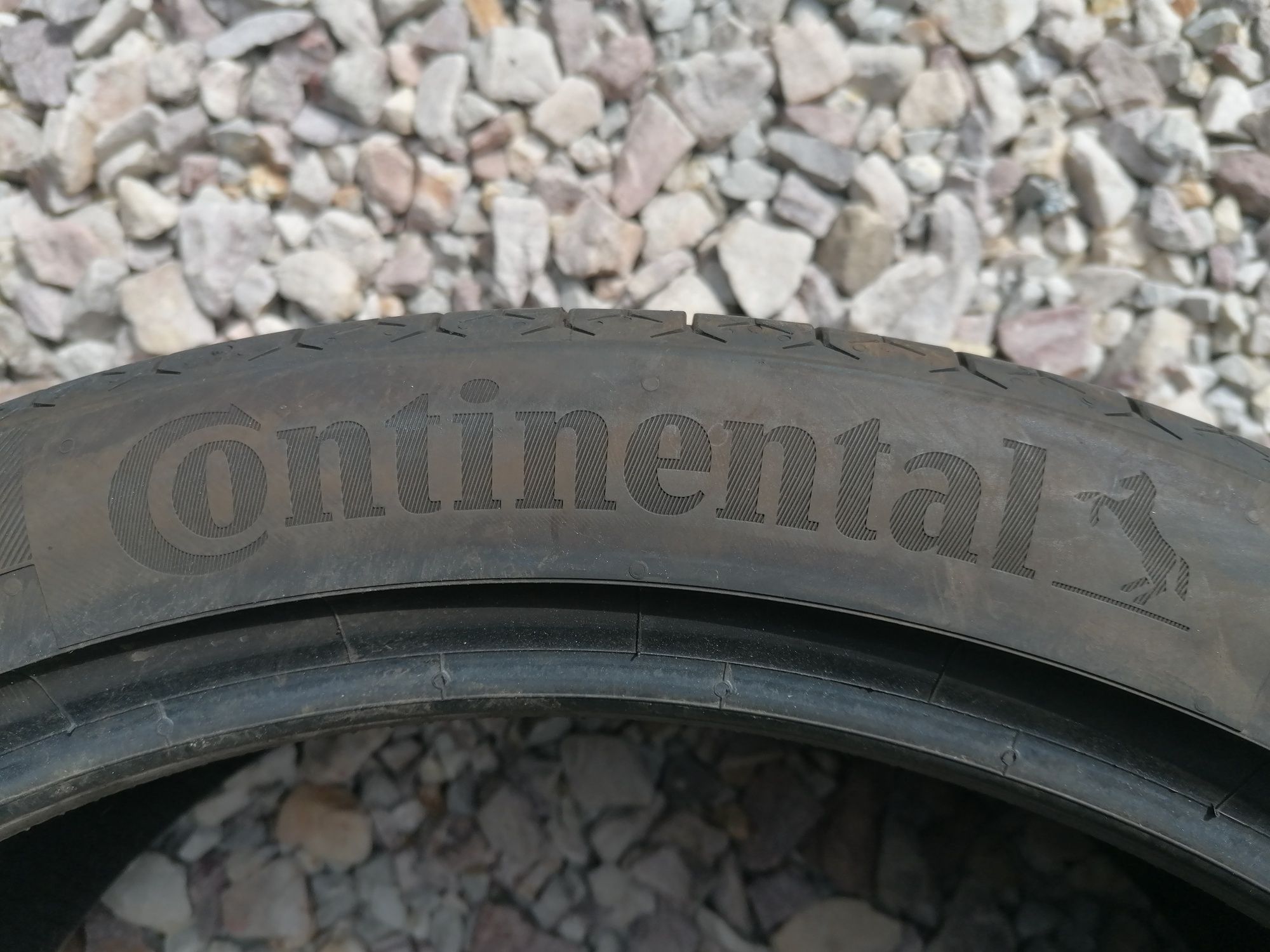 245/40/21 Continental 2024 rok