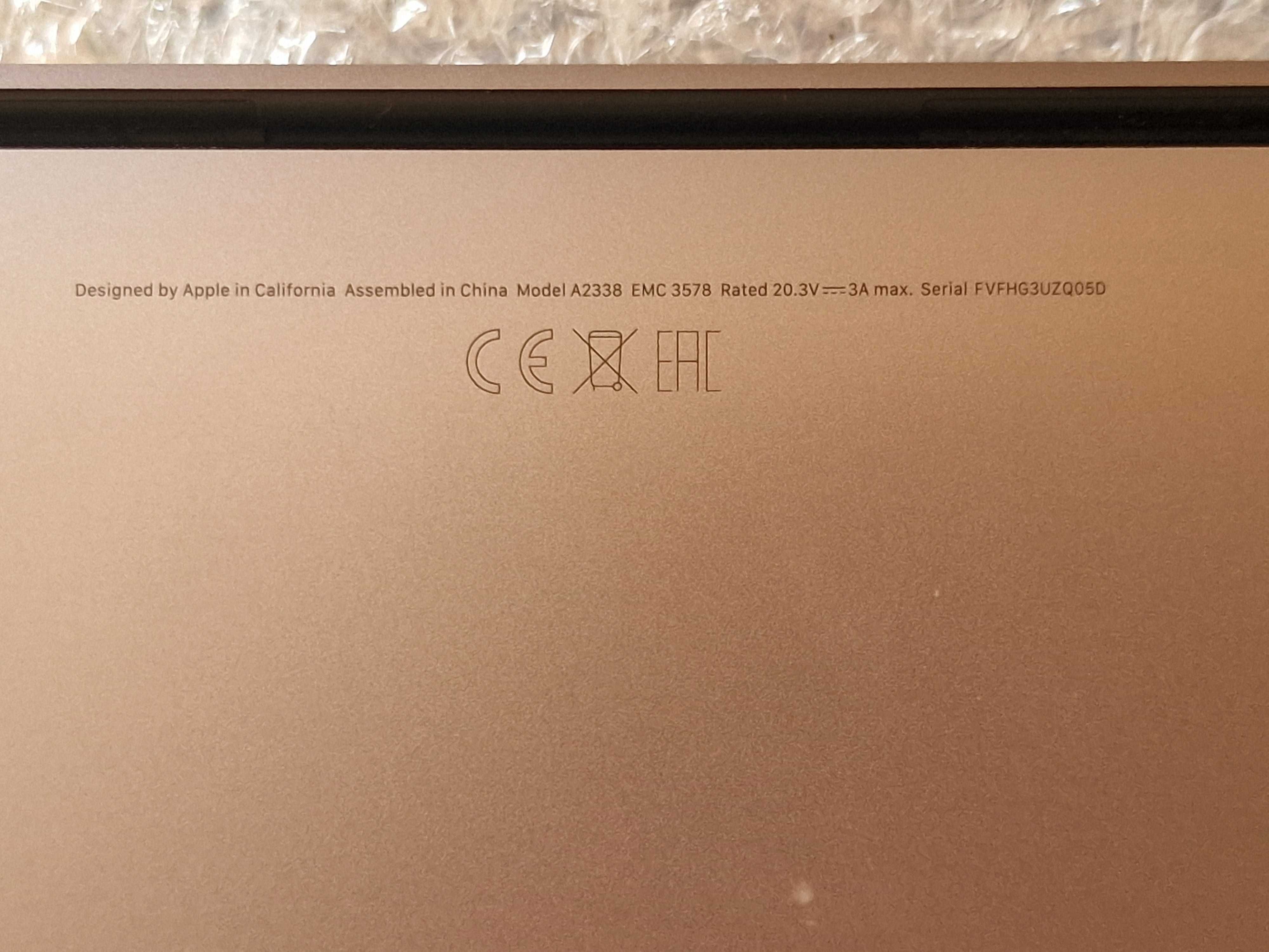 Apple MacBook Pro 13 [2021) A2338 битий єкран