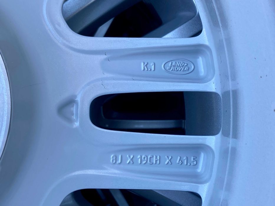 Alufelgi Land Rover NEW Defender L663 Oryginalne Zimowe 19 Zobacz!