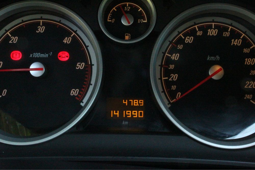 Vende-se Opel Astra 1.3 CDTI (90cv) – 2007 – 141.990Km
