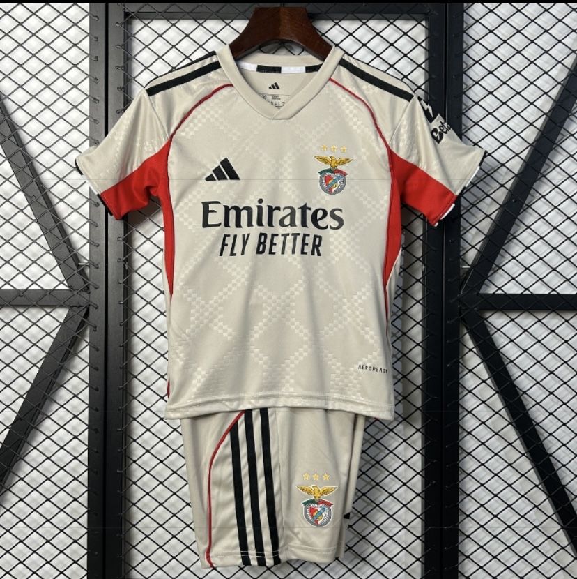 Kits criança Benfica 25/26