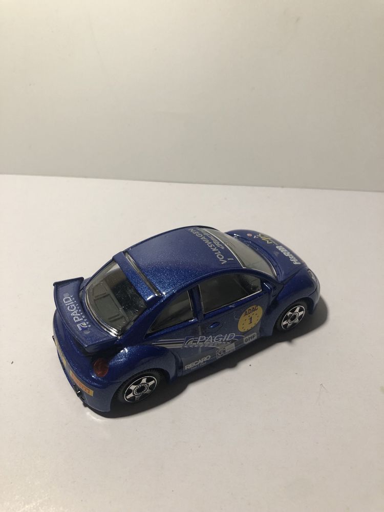 Volkswagen new beetle cup burago