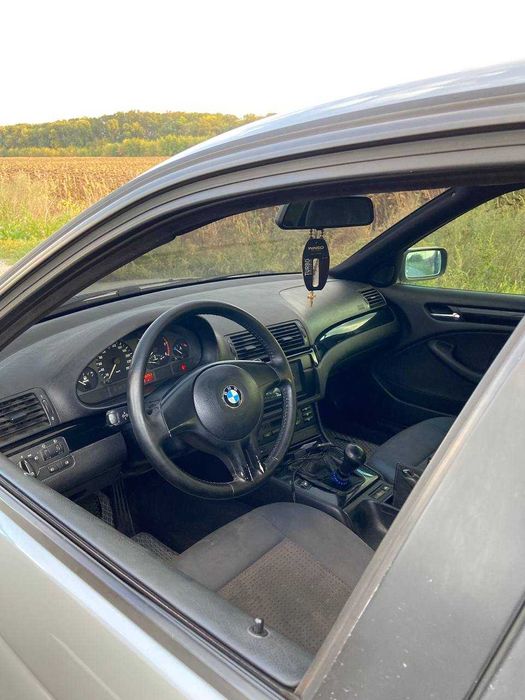 BMW E46 320d 2002 В хорошем состоянии