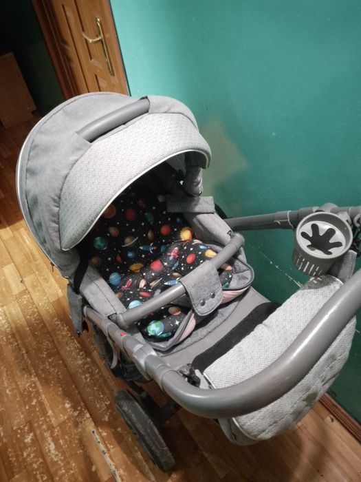 Продам дитячу коляску 2в1