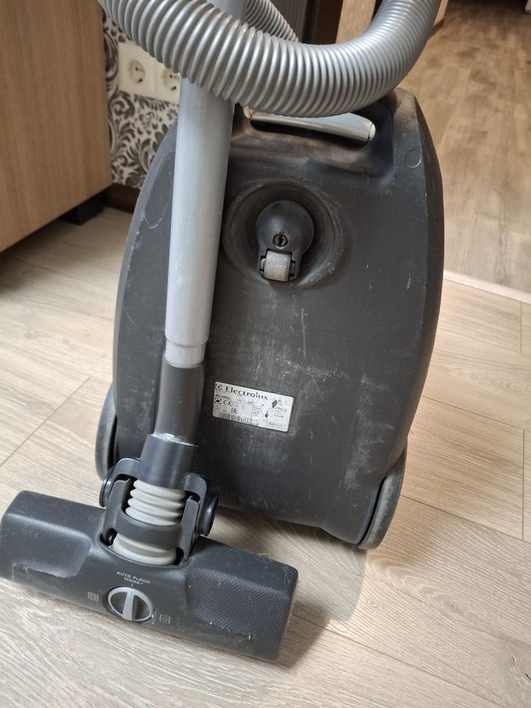 Пылесос Electrolux б/у