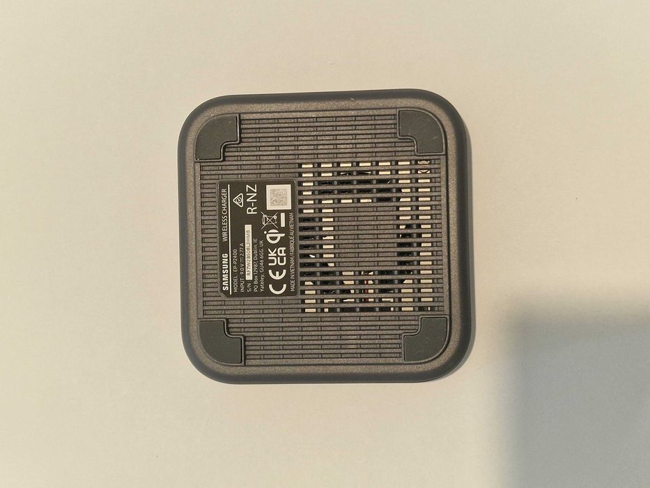 Carregador sem fios super rápido Samsung
EP-P2400