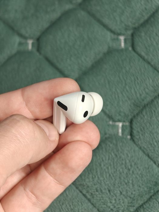 Навушники Samsung Galaxy Buds 3 Pro •
