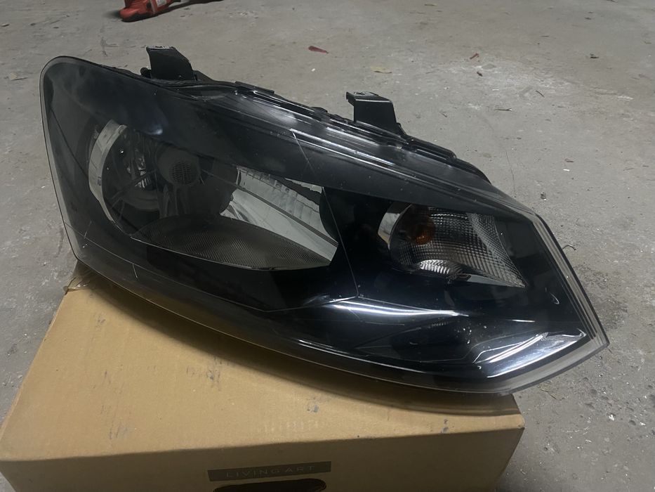 Lampa prawa VW POLO V