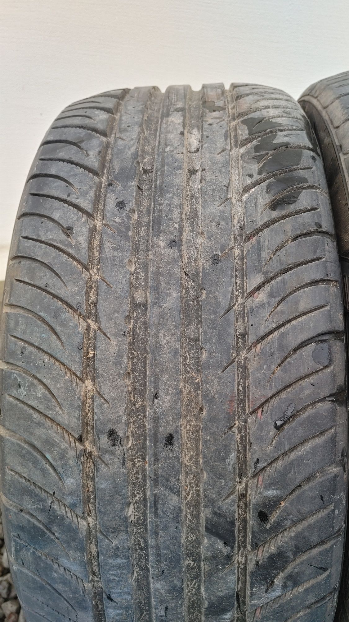 Opony lato 225/45 R16 KUMHO dot1215 5mm