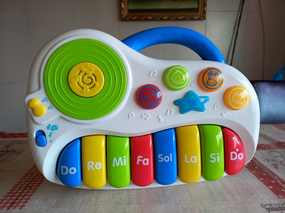 Brinquedo co. Musica
