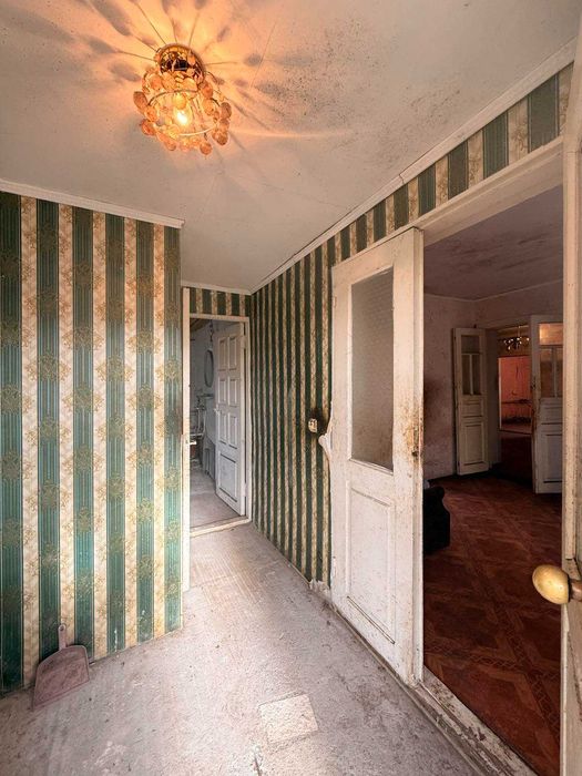 Продам недорого дом в Александровке в удачном месте