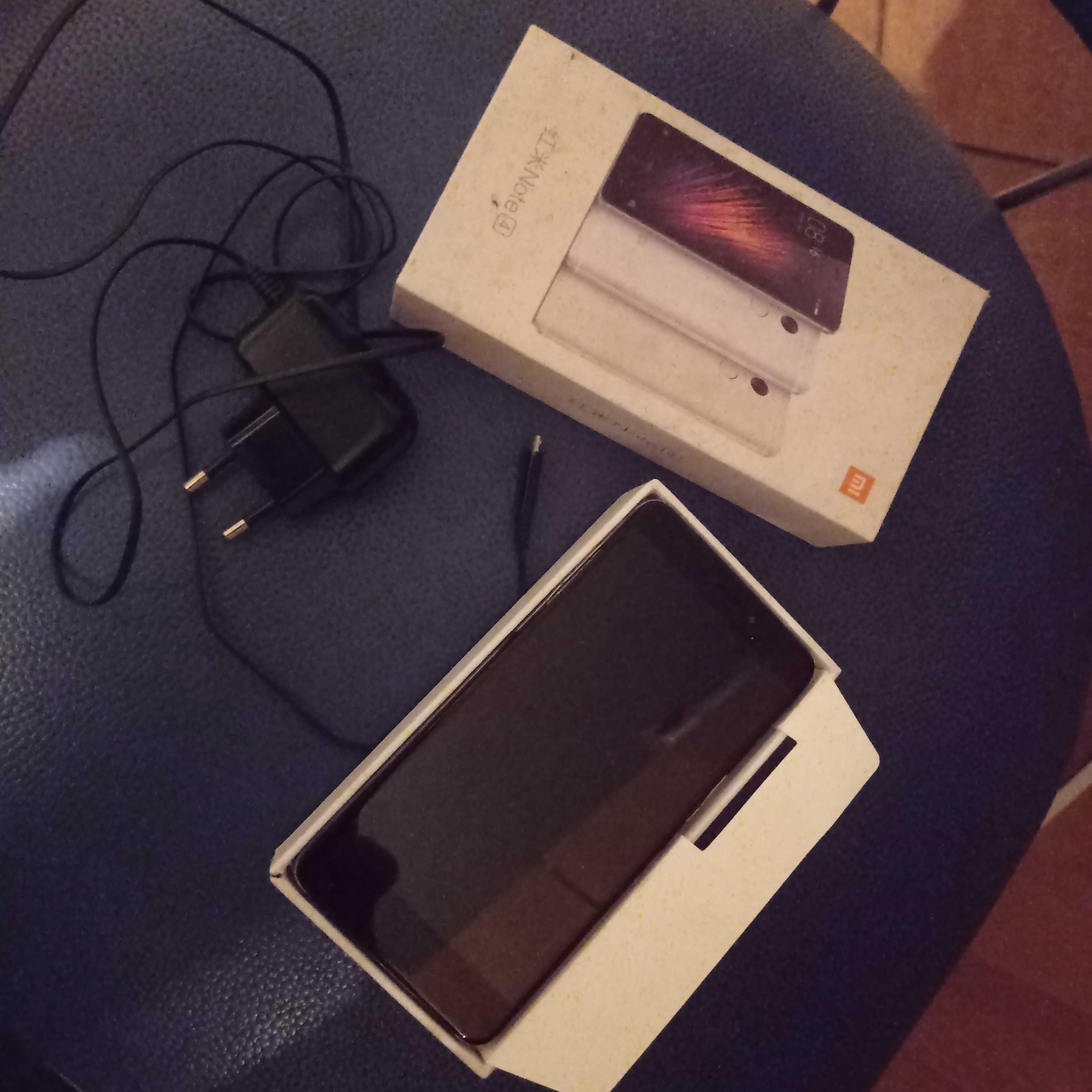 Pakiet telefonów na części zamiana za kawe