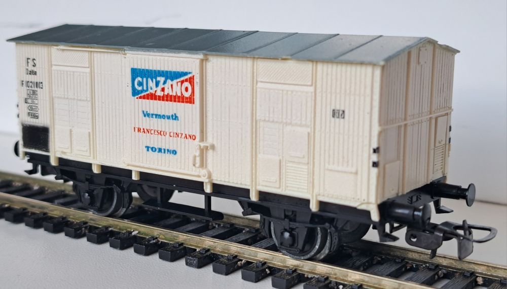 Продам вагон- рефрижератор Piko HO 1:87.