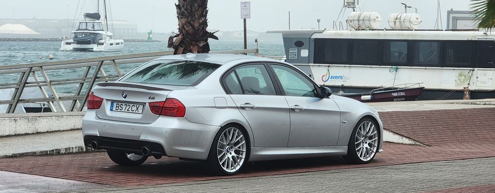 Bmw e90 318d pak M original