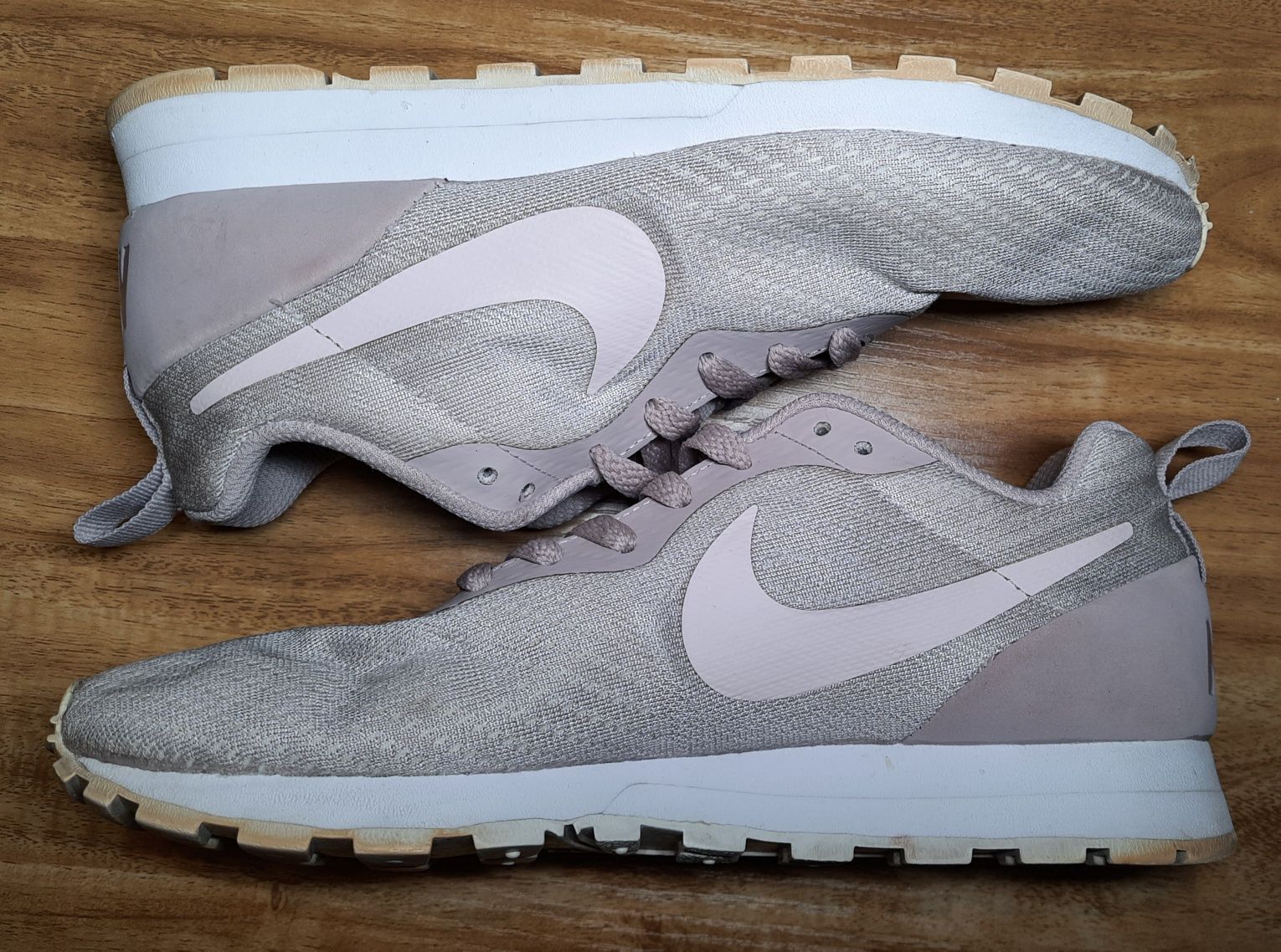 Buty Nike MD Runner 2 27,5 23,5cm Różowe