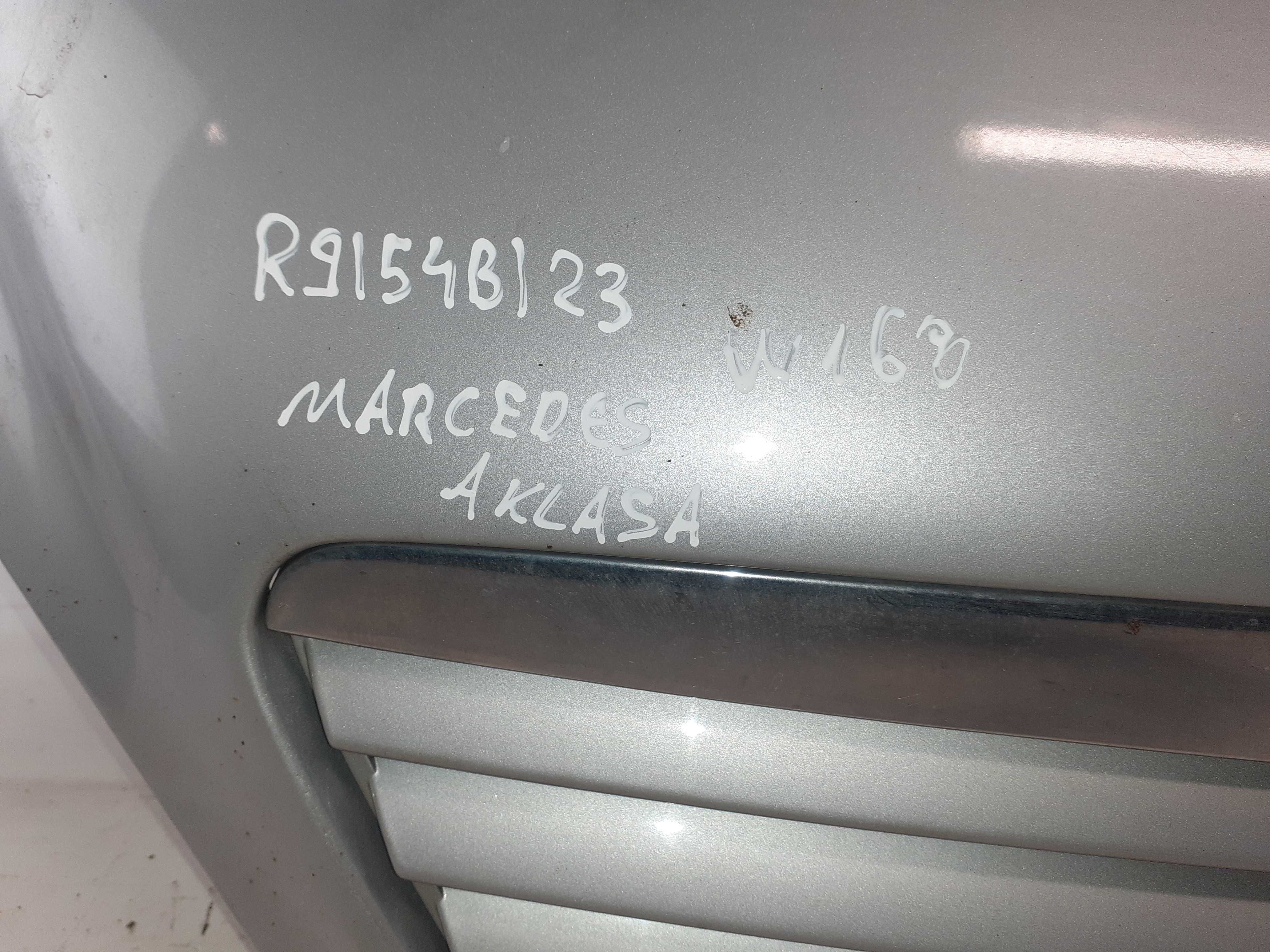 Maska Przód Mercedes W168 A-Klasa Kod Lakieru : 761