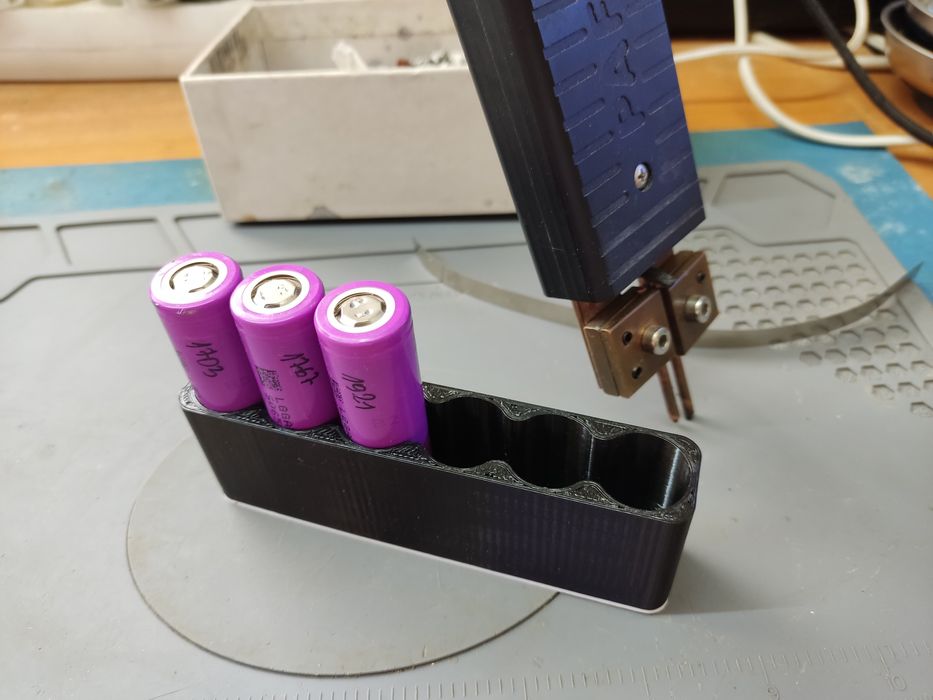 Mocowanie Przyrząd do zgrzewania zgrzewarka Ogniw 18650 / Li ION 3,7V