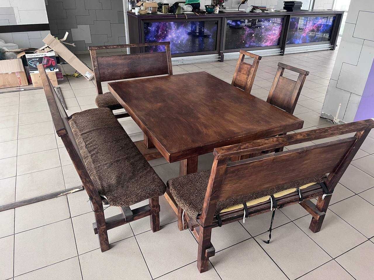 Комплект дерев'яної меблі стіл+лавки+стільці
