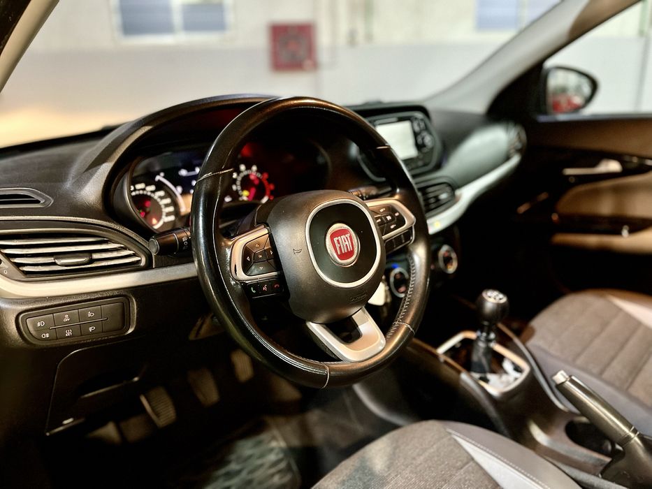 Fiat Tipo 1.6 120cv 2018 (IVA Dedutivel!)