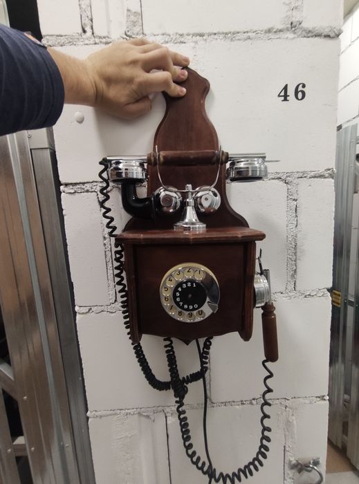 Stary telefon drewniany ścienny Otwock