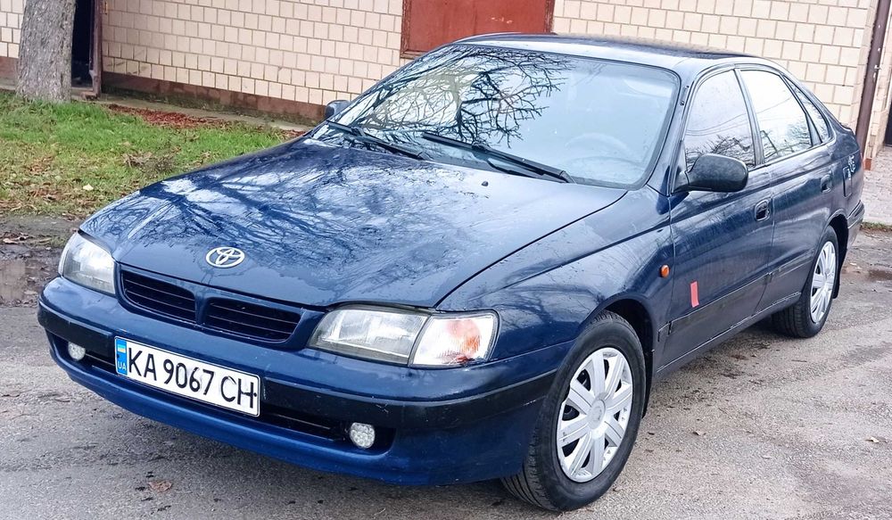 Продам Toyota Carina E 1.8