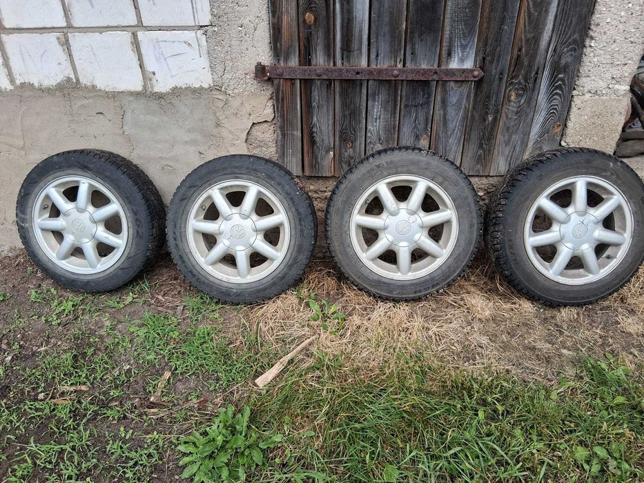 Komplet alufelg 14" VW wraz z oponami, wielosezonowe M+S 175/65 R14