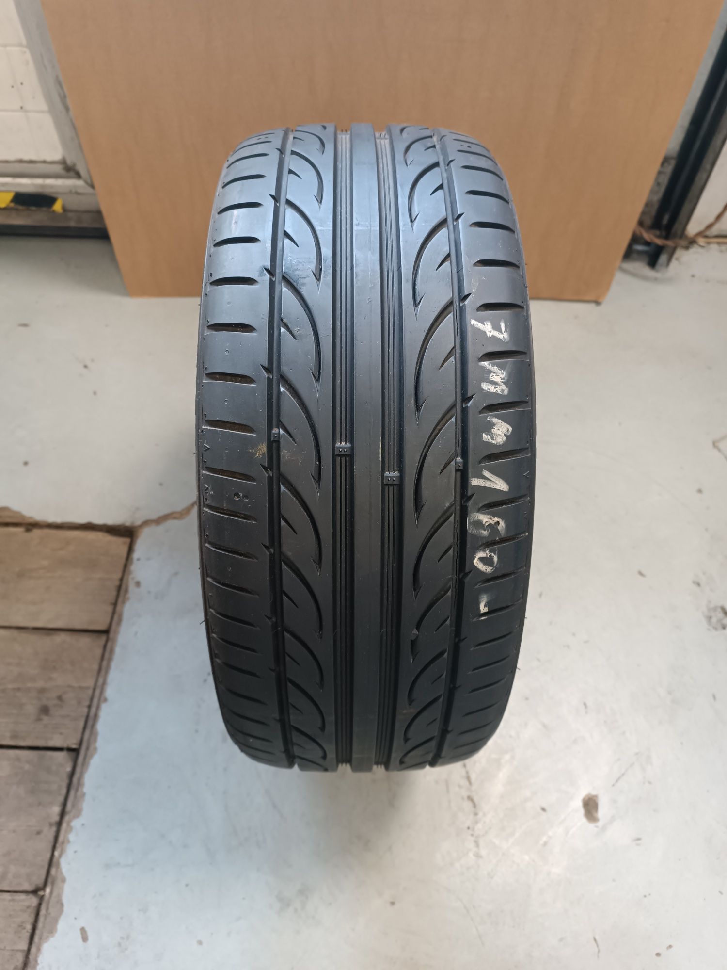 215/40ZR17 Hankook Ventus V12 Evo  215/40R17