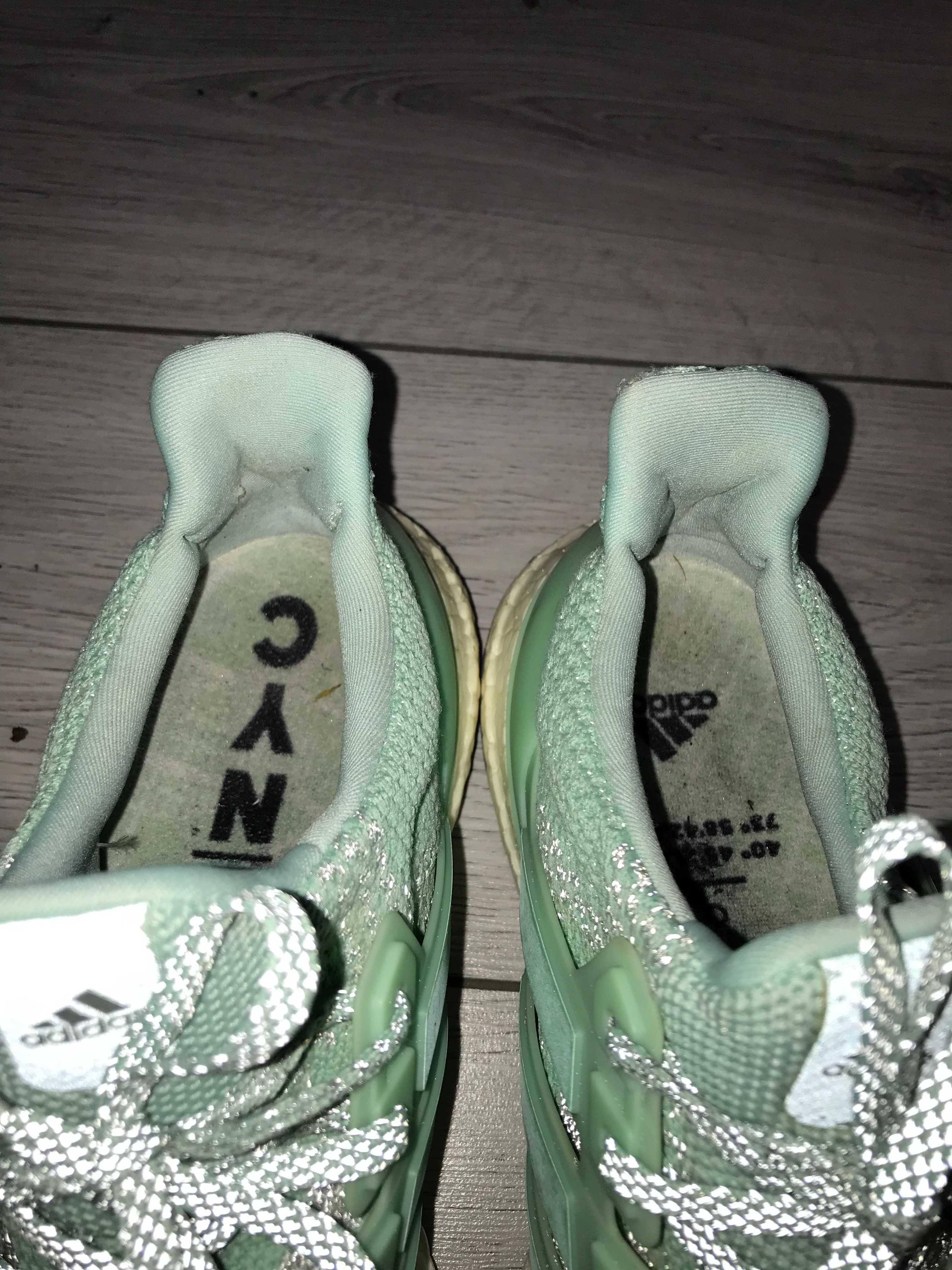 Buty Adidas  Ultra Boost NYC Liberty rozm.  44