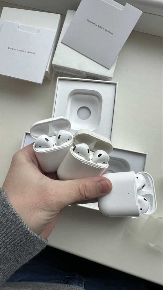 AirPods три комплекти ціна за всі