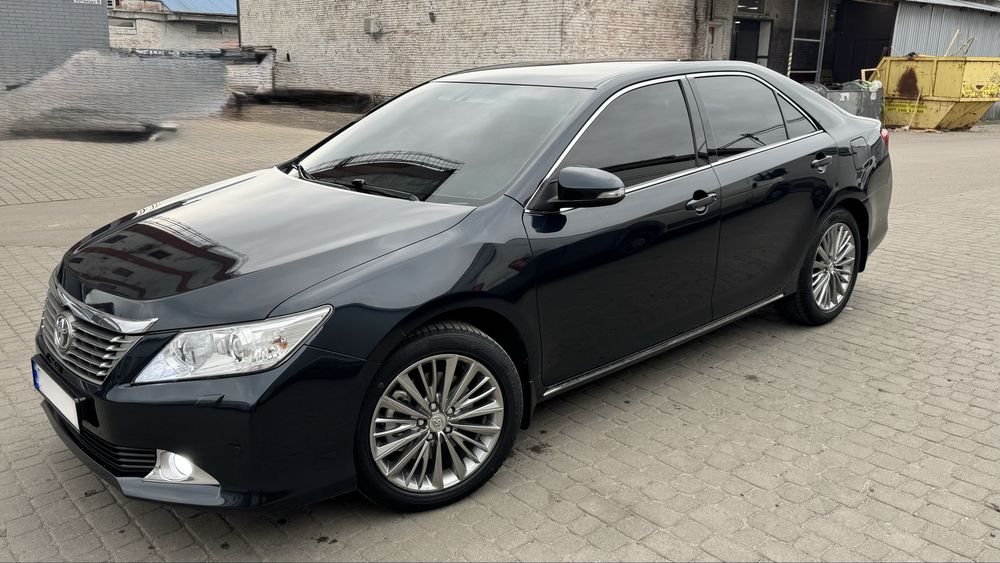 Продаж Toyota Camry 50