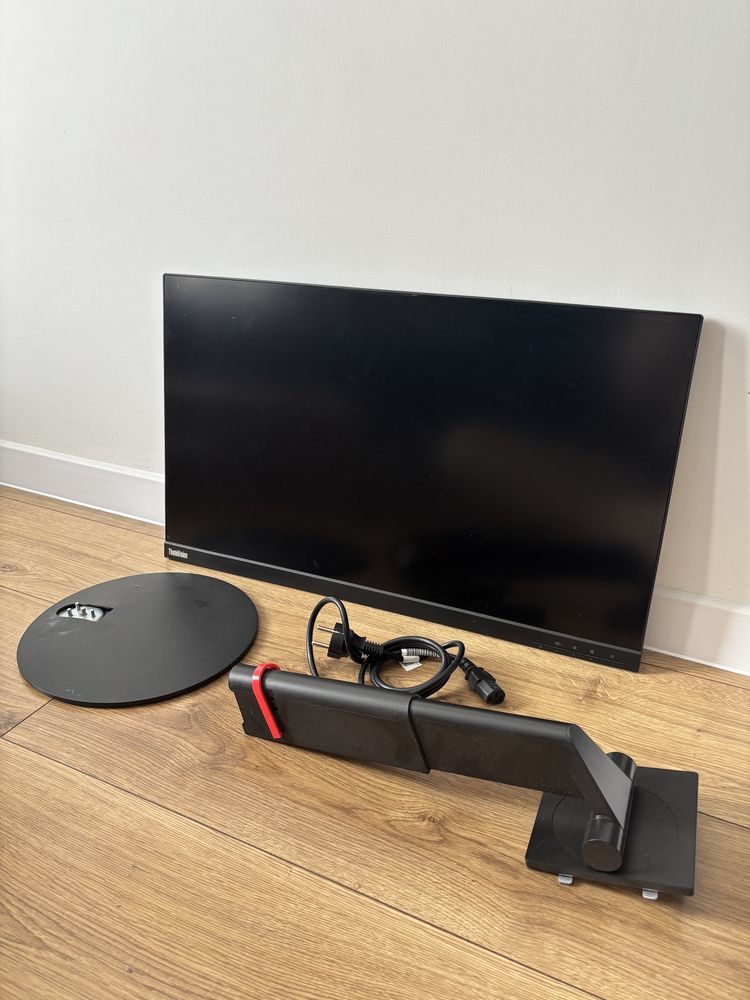 Monitor ThinkVision P27h-10 - Używany, w bardzo dobrym stanie