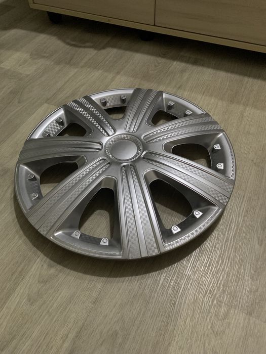 Продам колесні ковпаки