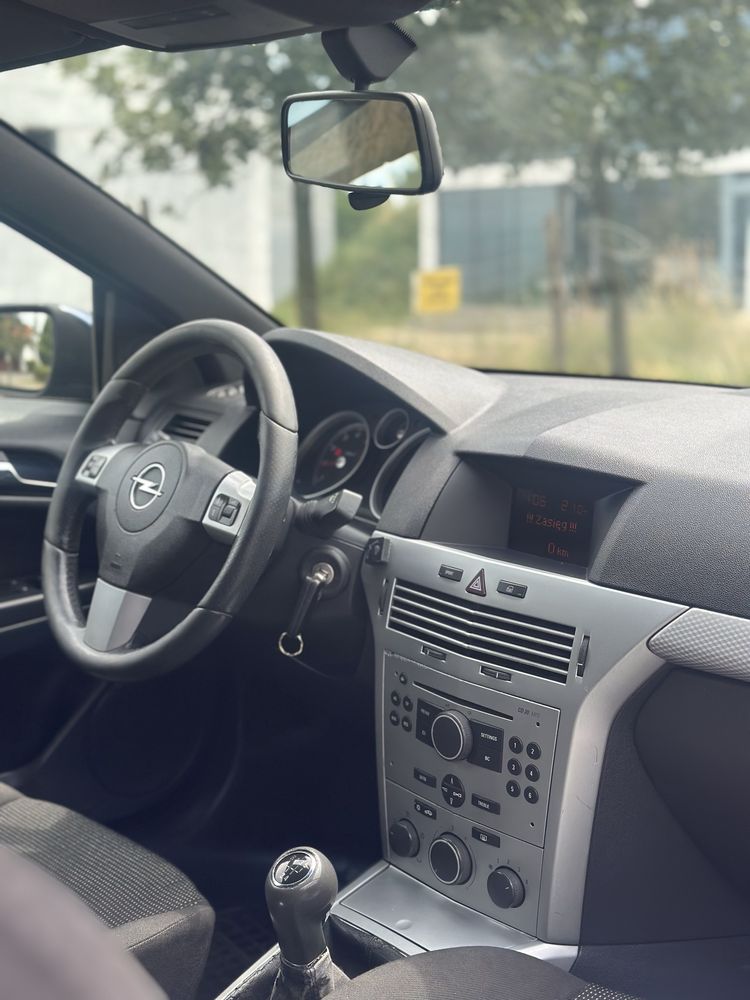 Opel Astra Gtc 1.8/140km |ALUsy |GAZ |Ele szyby