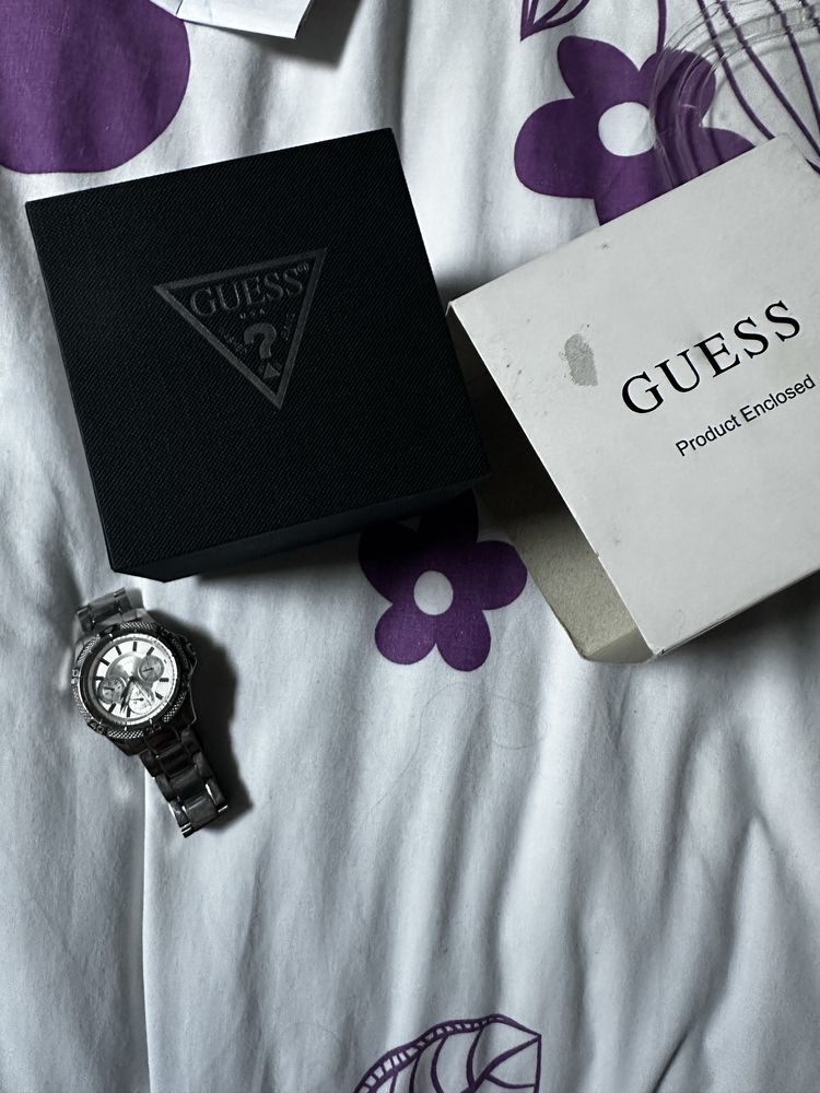 Продам годинник жіночий GUESS