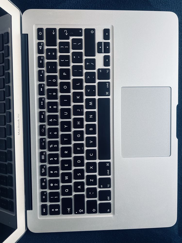 MacBook Air 13,3” A1466 i7 + MS Office