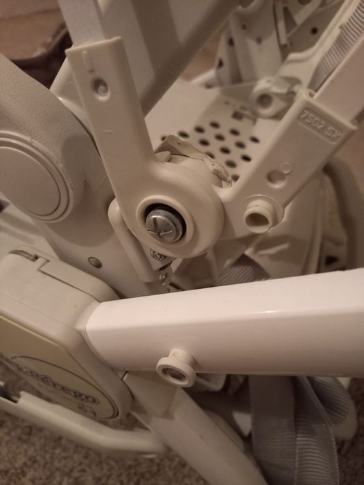 Vendo trio carrinhos de bebé c/base p/ovo PEG-PÉREGO