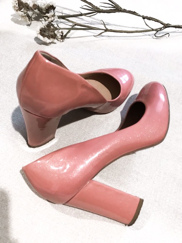 Туфли розовые лаковые перламутровые