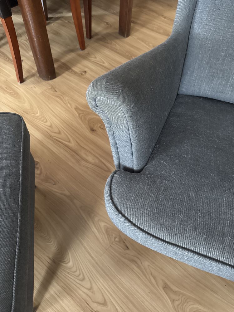 Fotel uszak z podnóżkiem Ikea
