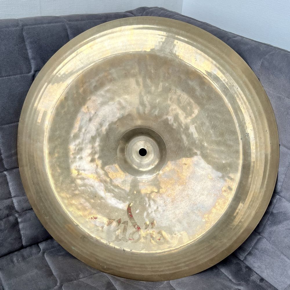 ZILDJIAN 16" ORIENTAL CHINA TRASH (Барабанна тарілка чайна)