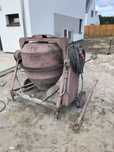 Betoniarka 250 L