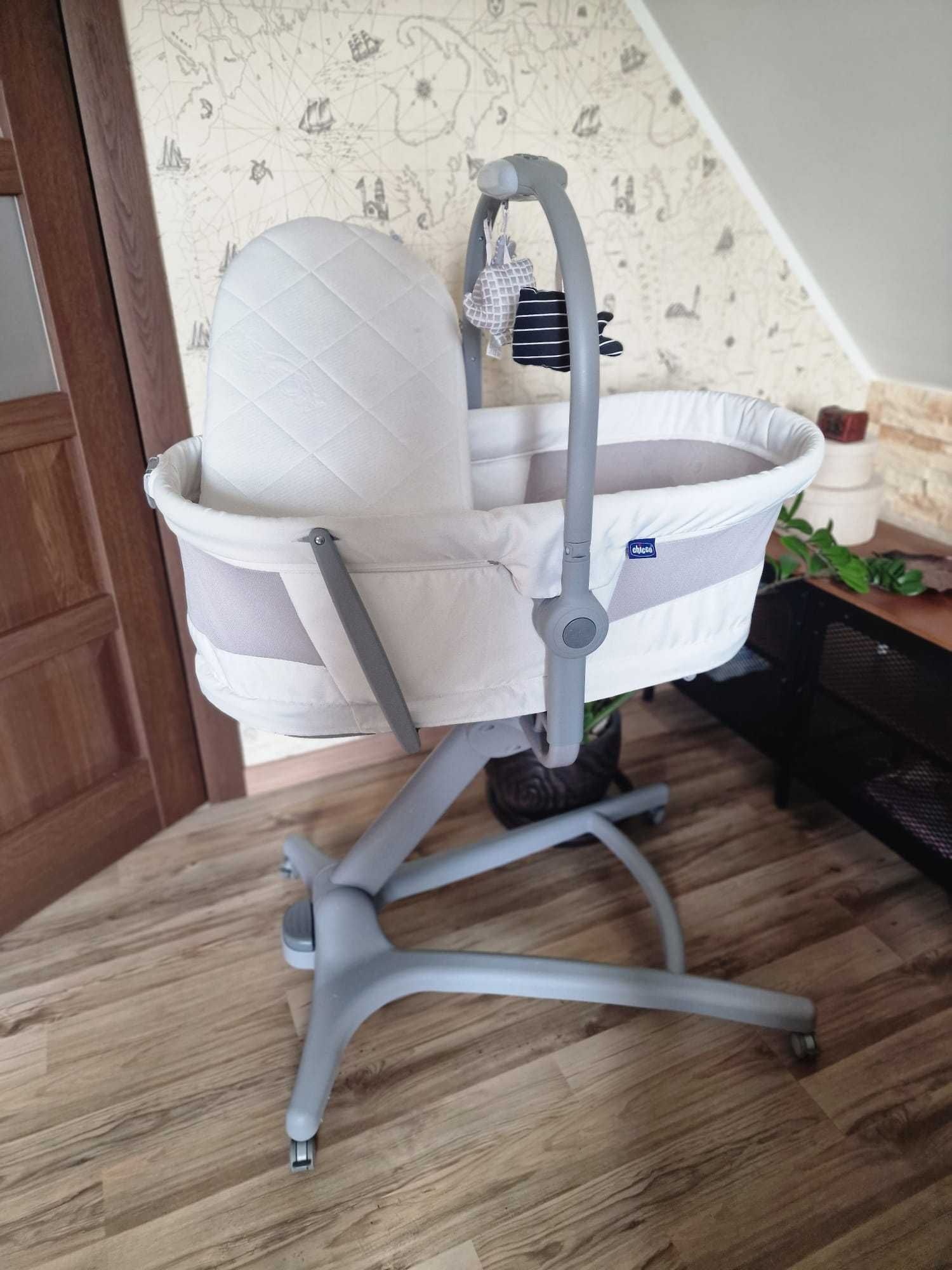 Lozeczko Chicco Baby Hug 4 w 1 AIR White Snow + materacyk