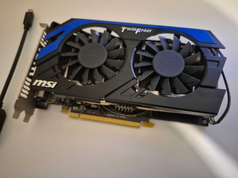 Radeon 7850 Power Edition 2GD5/OC 2GB GDDR5 - 100% sprawny+DisplayPort