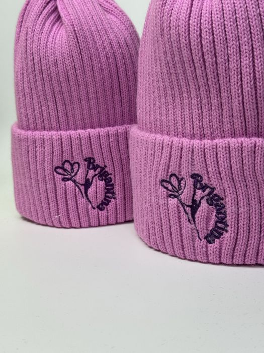 Вишивка вашого логотипу на шапках , бафах , хомутах , снудах