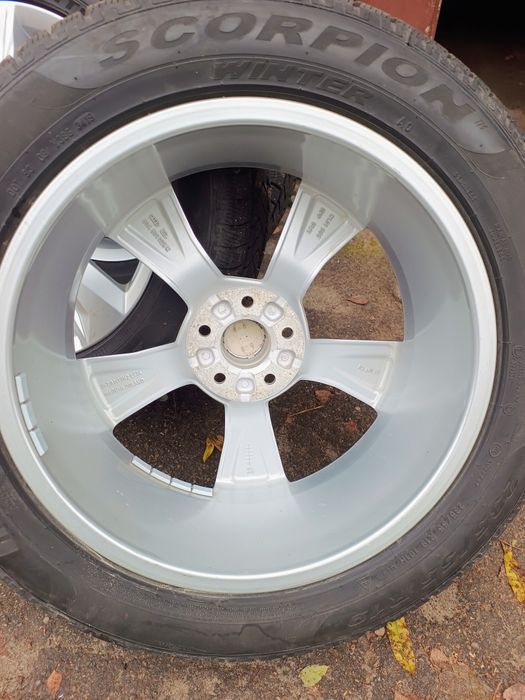 Колеса в сборе 235/55/19