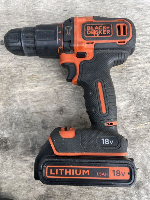 Wkrętarka sprwana black Decker 18V