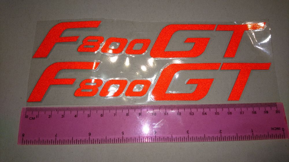 Светоотражающая наклейка на шлем F800GT