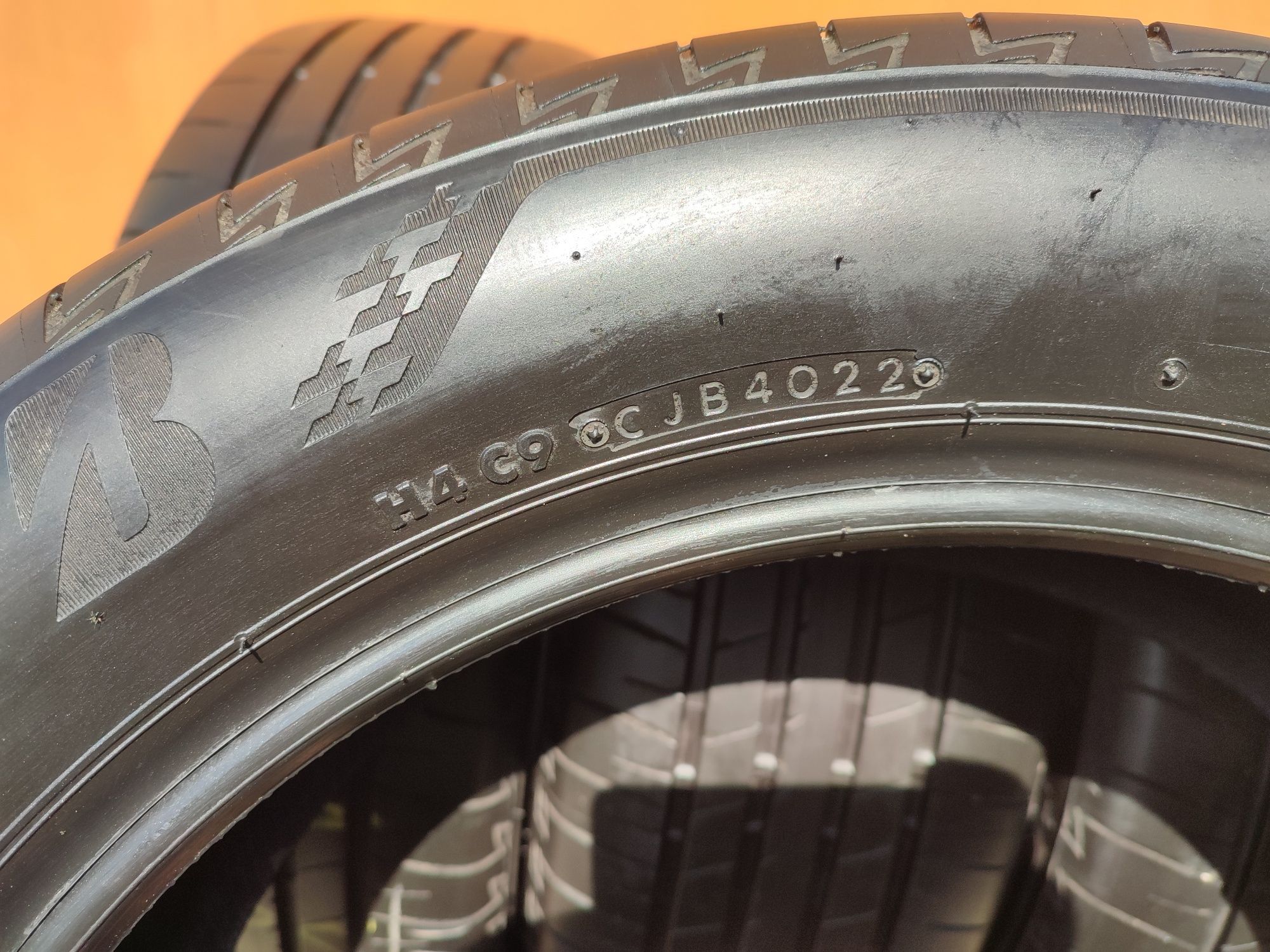 Комплект літніх легкових автошин BRIDGESTONE.R18,215/55.