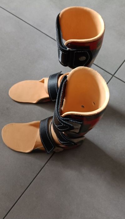 Ortezy kończyn dolnych dla dziecka niepełnosprawnego rozm. 34-36